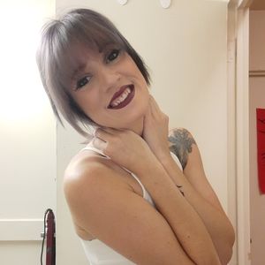 Meet your Posher, Carrie